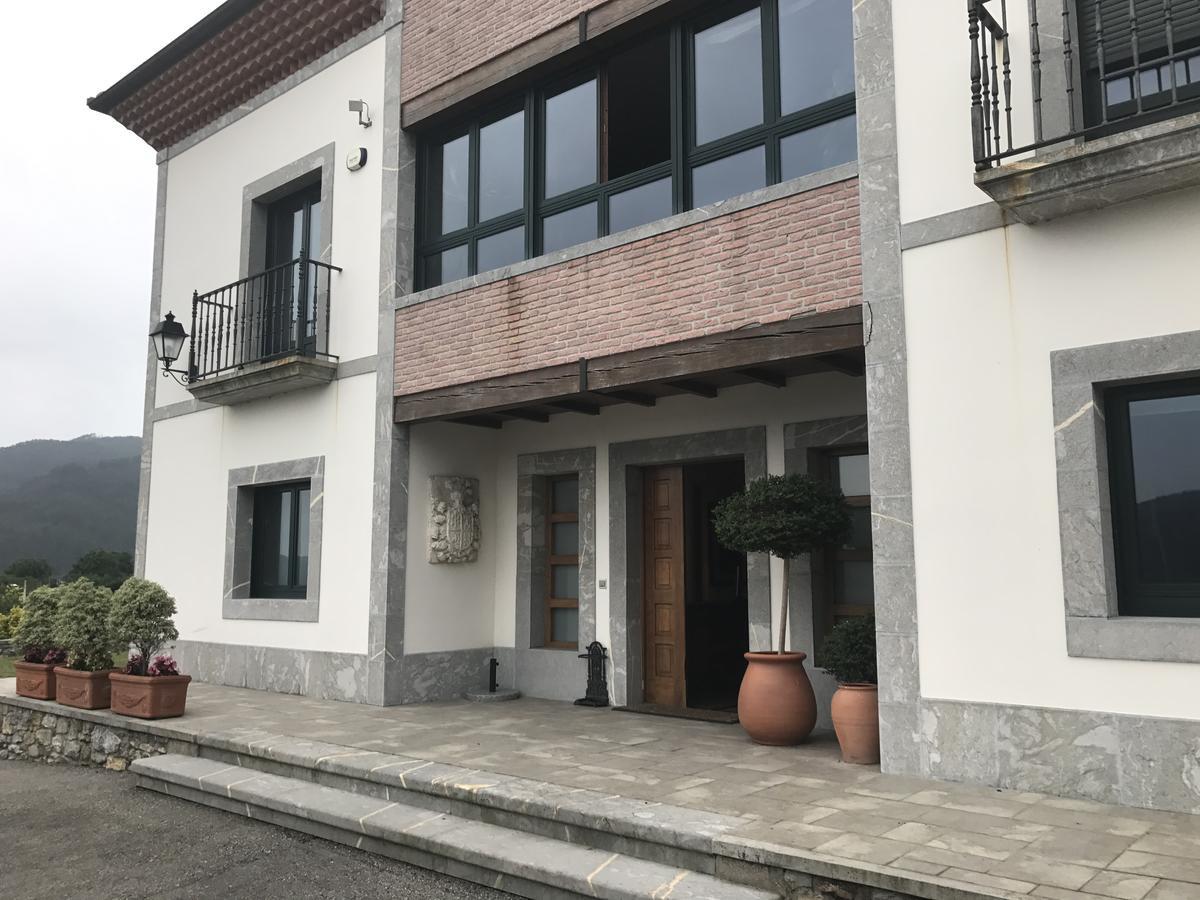 Hotel Reina Adosinda Pravia Extérieur photo