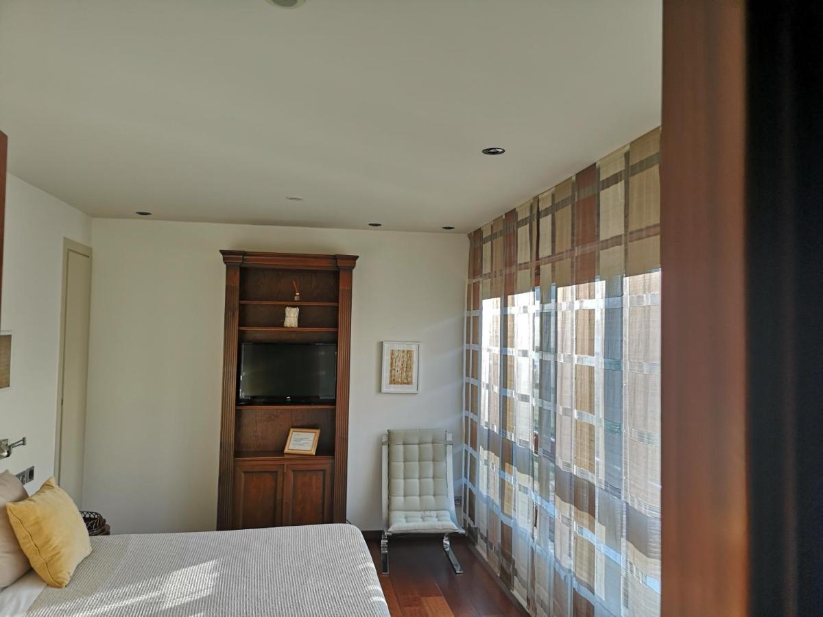 Hotel Reina Adosinda Pravia Chambre photo