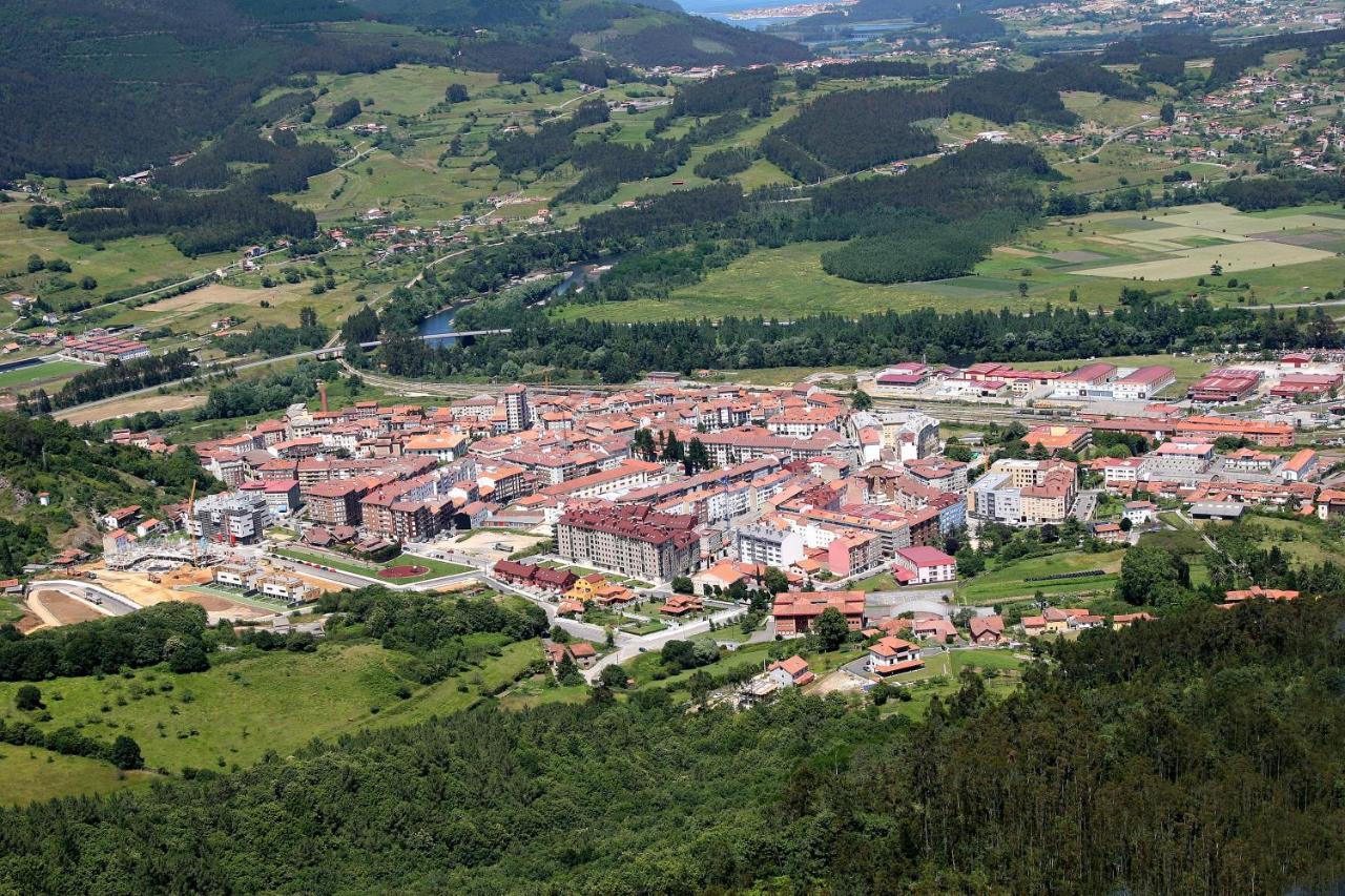 Hotel Reina Adosinda Pravia Extérieur photo
